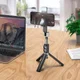 Hoco Universele Tripod Statief / Selfie Stick Houder met Lamp afbeelding 5