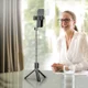 Hoco Universele Tripod Statief / Selfie Stick Houder met Lamp afbeelding 6