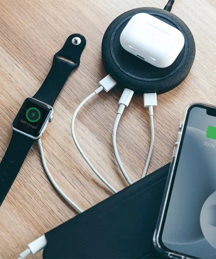 Mophie Wireless Charging Hub met USB-C en USB-A Poorten Zwart afbeelding 5
