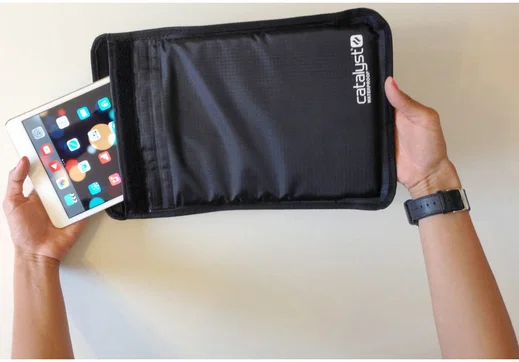 Catalyst Waterdichte Sleeve IP66 iPad/Tablet Hoes tot 8 Inch afbeelding 5