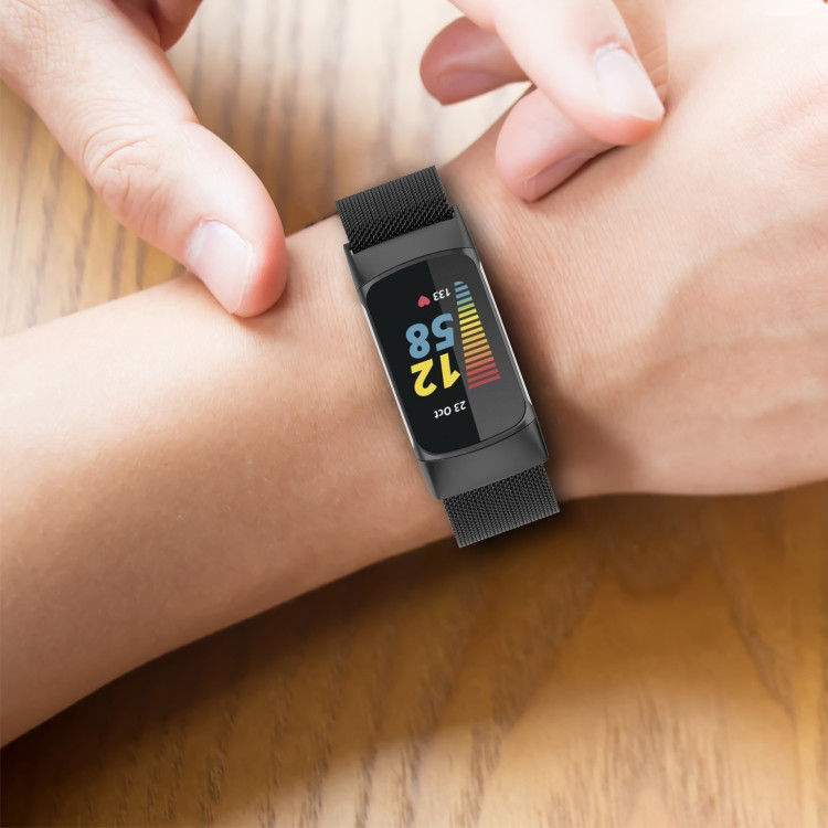 Fitbit Charge 5 Bandje Milanese Staal met Magneetsluiting Zwart afbeelding 6