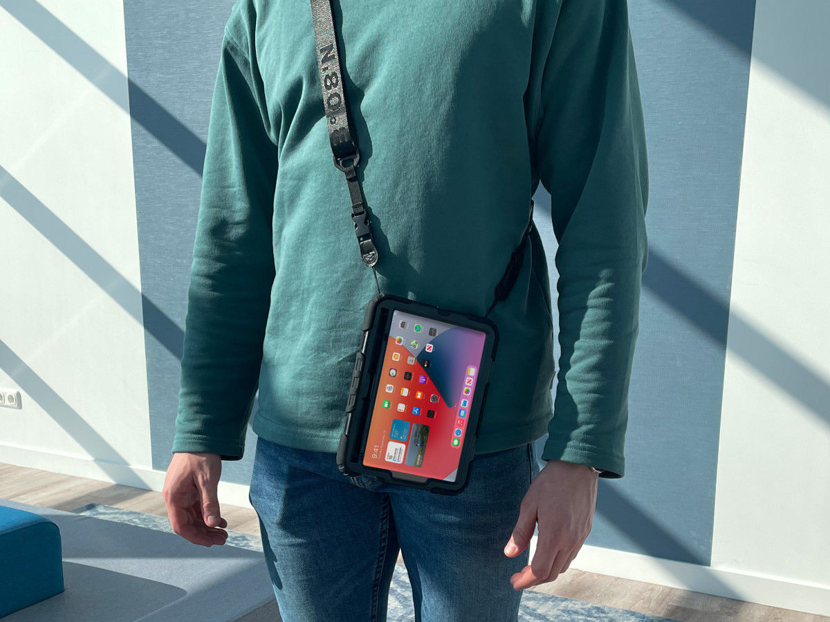 Lenovo Tab M10 Gen 3 (10.1) Hoes met Screen Protector en Handriem Zwart afbeelding 2