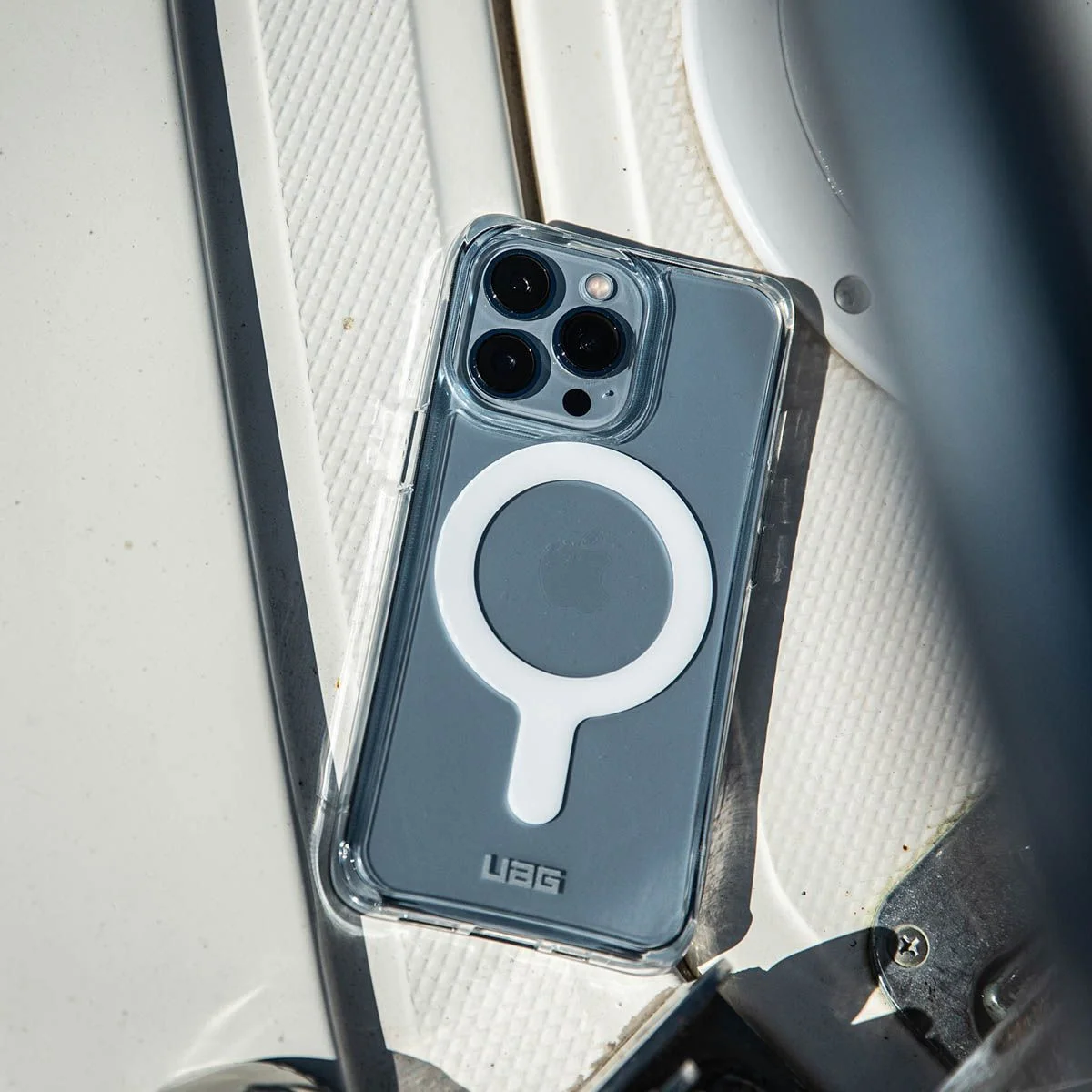 Urban Armor Gear Plyo iPhone 15 Pro Max Hoesje met MagSafe Ice Roze afbeelding 5