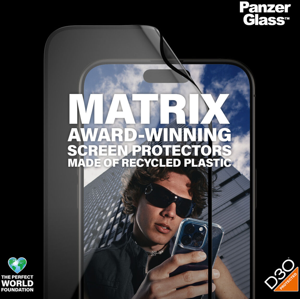 PanzerGlass Matrix D3O Ultra-Wide iPhone 15 Pro Max Protector Aligner afbeelding 6