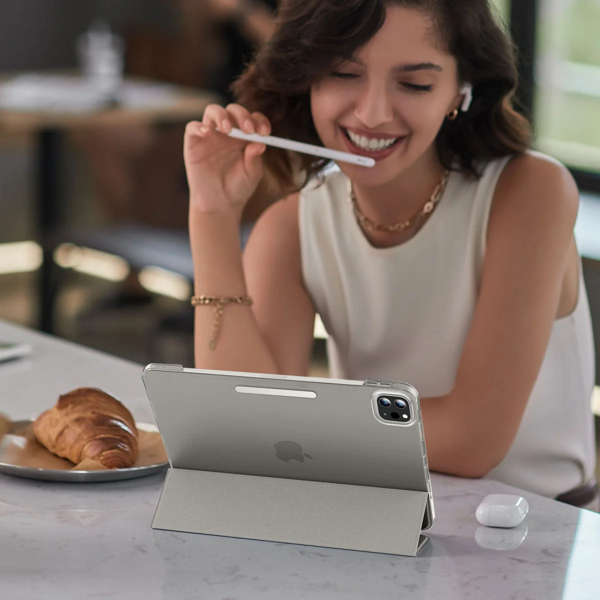 ESR Ascend Trifold iPad Pro 11 (2024/2025) Hoes Book Case met Sleep/Wake Grijs afbeelding 7
