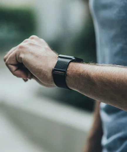 Raptic Hybrid Mesh Apple Watch 45MM / 44MM / 42MM Bandje RVS Kunstleer Zwart afbeelding 3