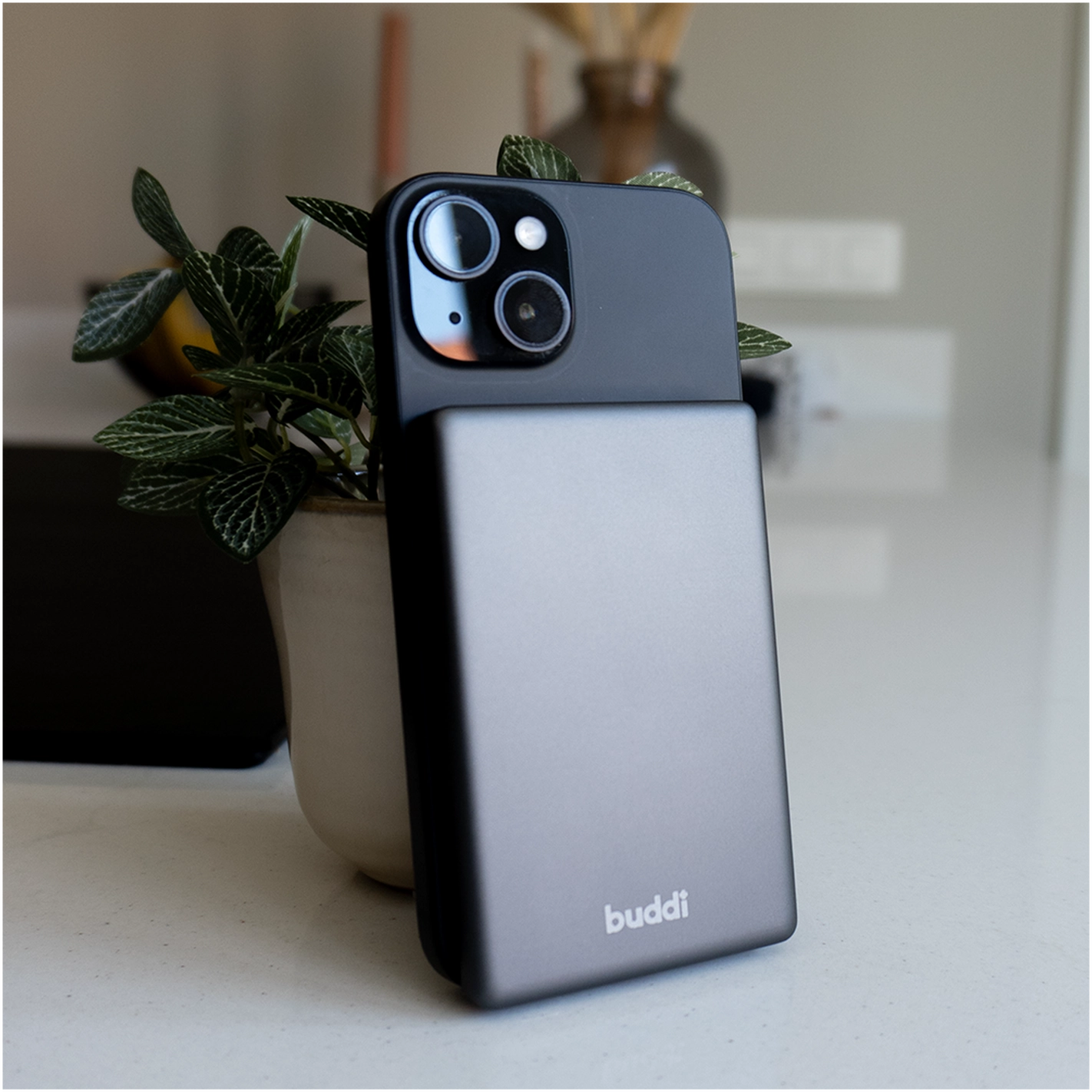 Buddi Connect 5.000 mAh MagSafe Powerbank Reisformaat Zwart 20W afbeelding 7
