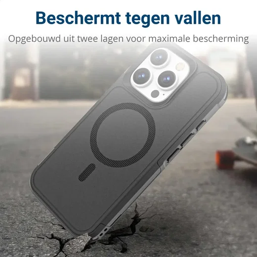 Apple iPhone 16 Pro Hoesje Dual-Layer Hybride Back Cover met MagSafe Zwart afbeelding 5