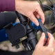SP Connect Charging Phone Clamp SPC+ - Telefoonhouder met Draadloze Oplader 15W afbeelding 4
