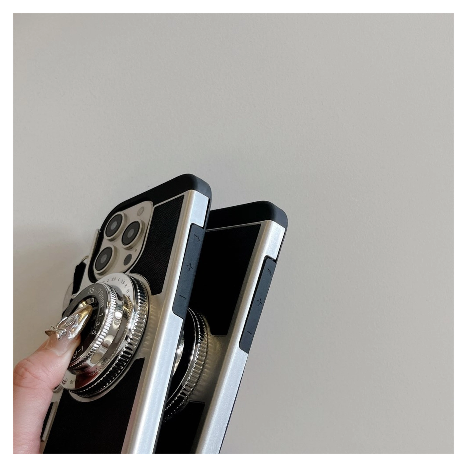 iPhone 16 Pro Max Hoesje Vintage Retro Camera Back Cover met Koord Zwart afbeelding 10