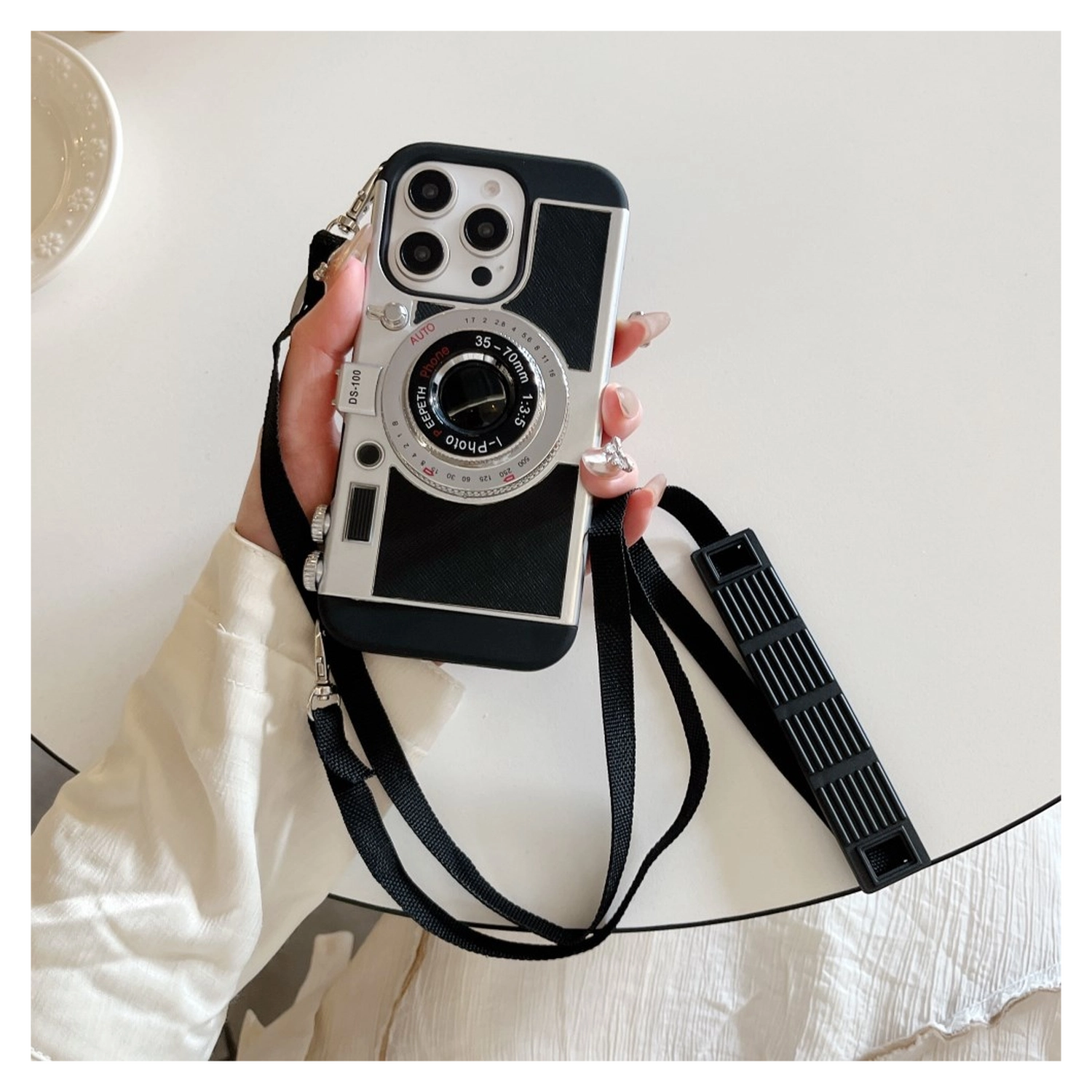 iPhone 15 Pro Hoesje Vintage Retro Camera Back Cover met Koord Zwart afbeelding 5