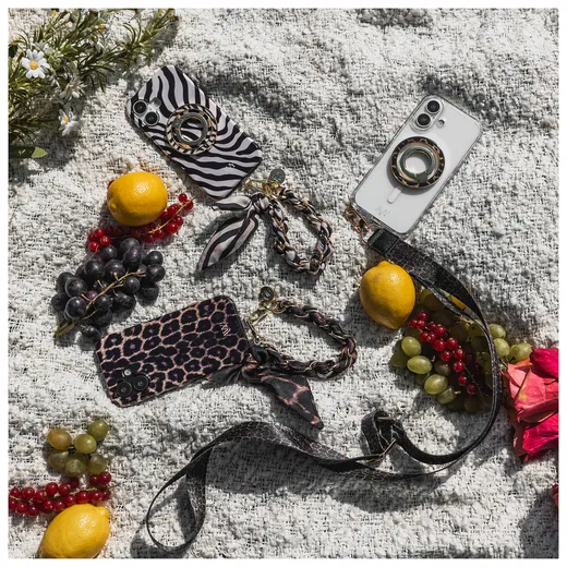 AVY Apple iPhone 13 Pro Hoesje MagSafe Back Cover Serengeti Zebra afbeelding 4