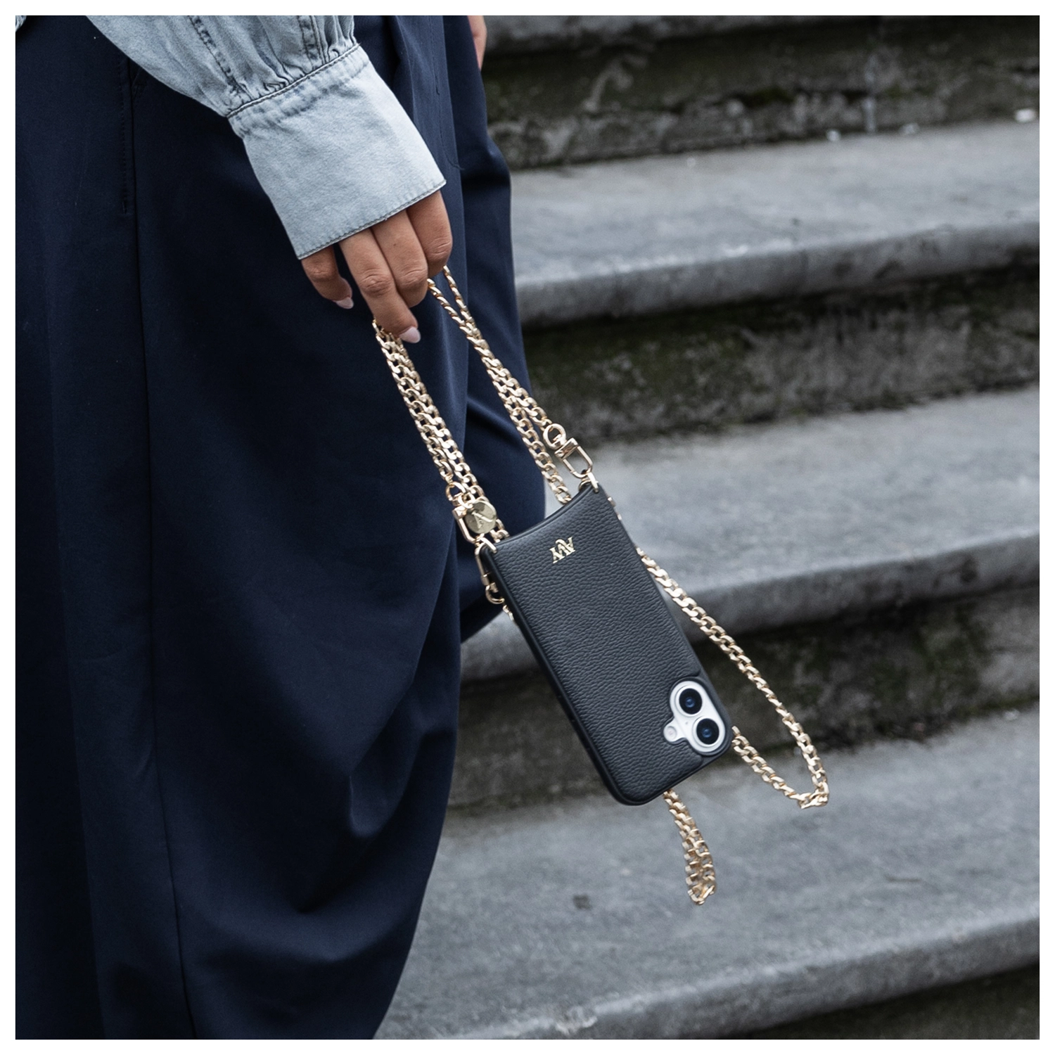 AVY Apple iPhone 17 Pro Max Hoesje met Koord Haakjes MagSafe Leer Zwart afbeelding 5