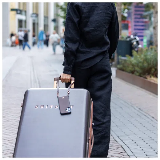 AVY Apple iPhone 17 Pro Max Hoesje met Koord Haakjes MagSafe Leer Chocolate afbeelding 4