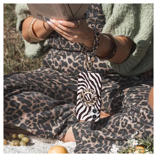 AVY Apple iPhone 17 Pro Max MagSafe Hoesje met Koord 32CM Serengeti Zebra afbeelding 2