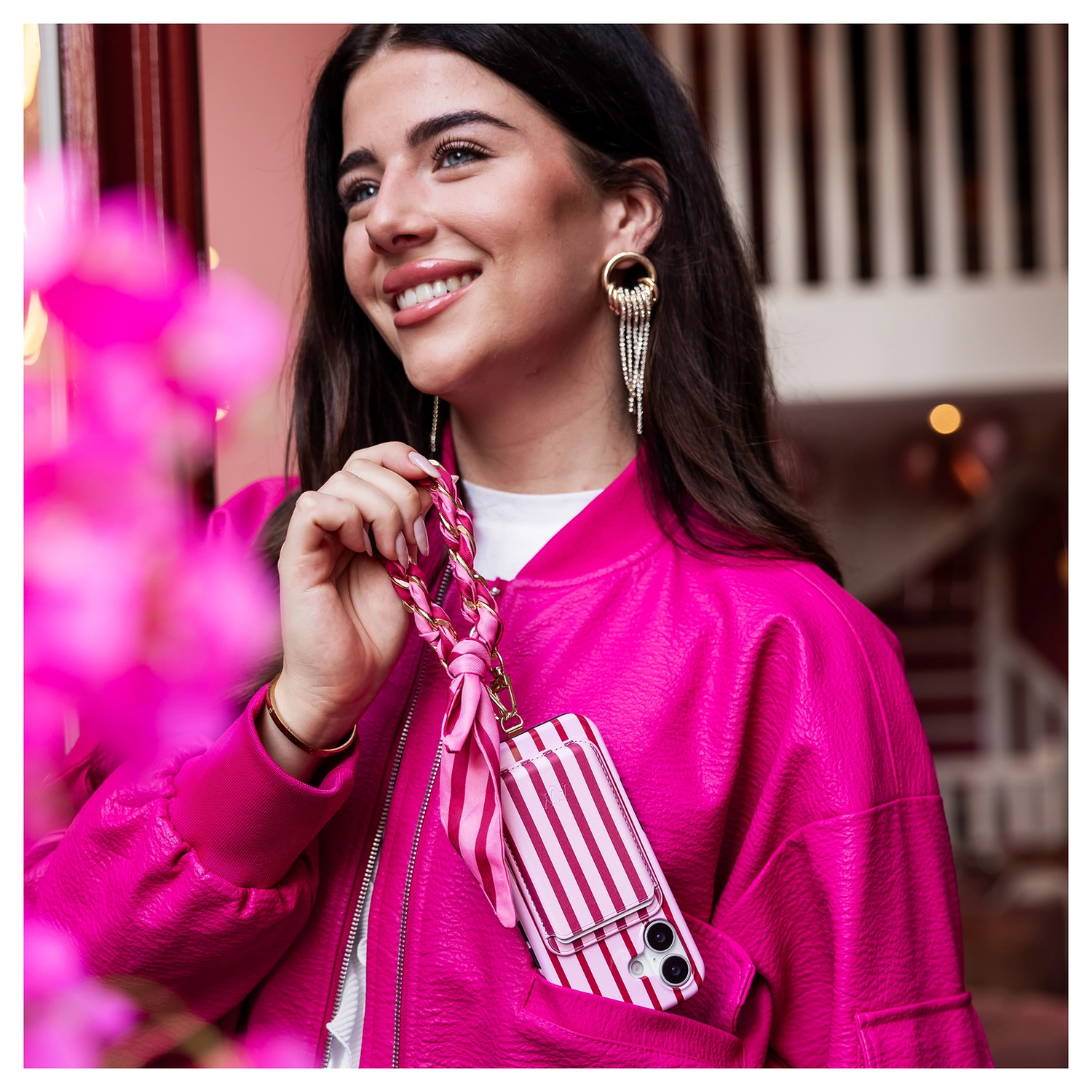 AVY Apple iPhone 17 Pro Max MagSafe Hoesje met Koord 32CM Linea Sol afbeelding 2