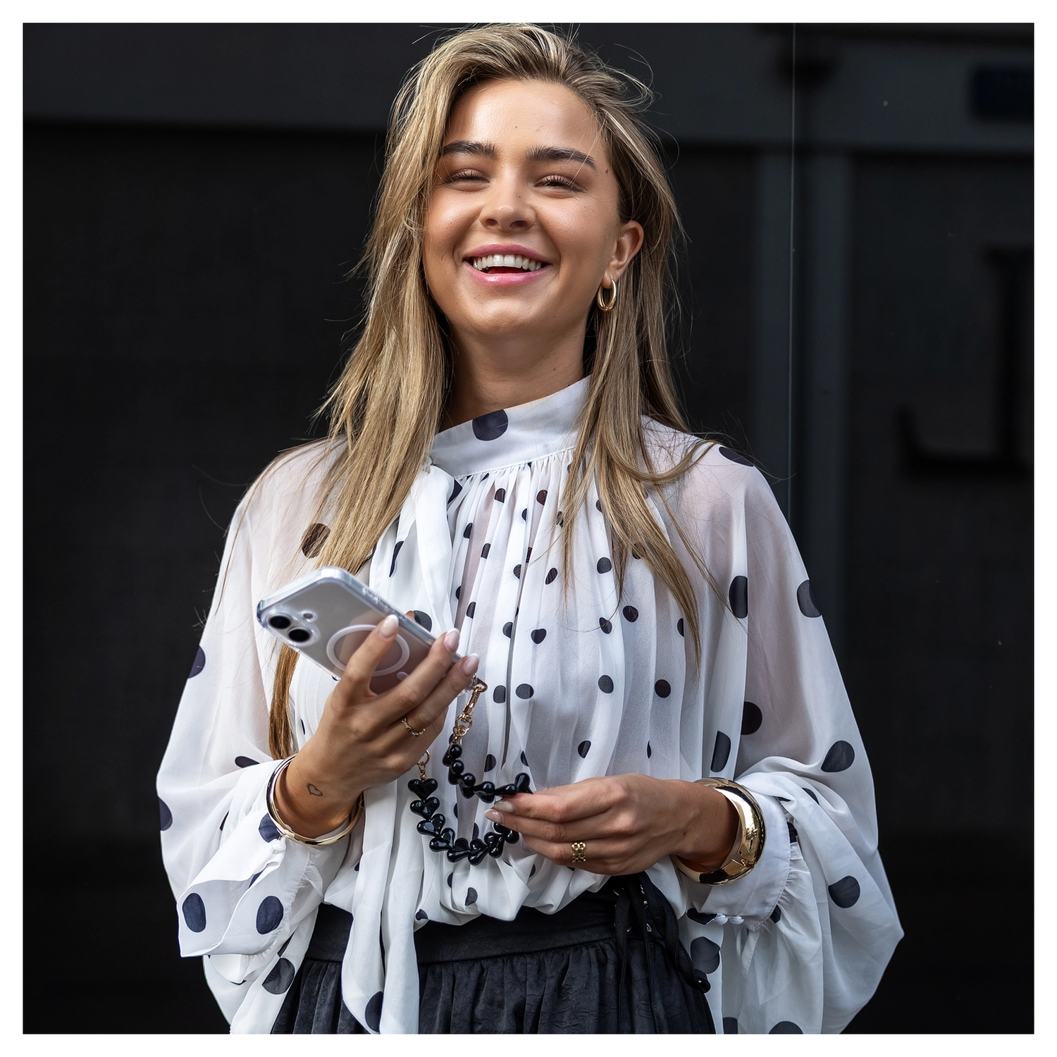 AVY Apple iPhone 13 Pro Max Hoesje met Koord & MagSafe 30CM Cupid Black afbeelding 2