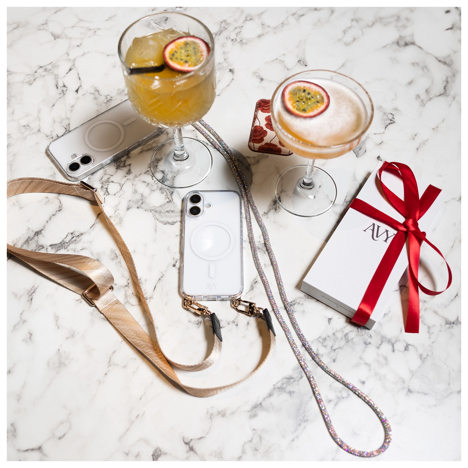 AVY Apple iPhone 11 Hoesje met Koord & MagSafe 120CM Silver Spark Long afbeelding 2