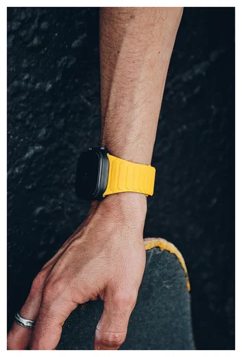 UAG Pathfinder - Apple Watch Band 1-11/SE/Ultra - 49/46/45/44/42MM - Geel/Zwart afbeelding 3