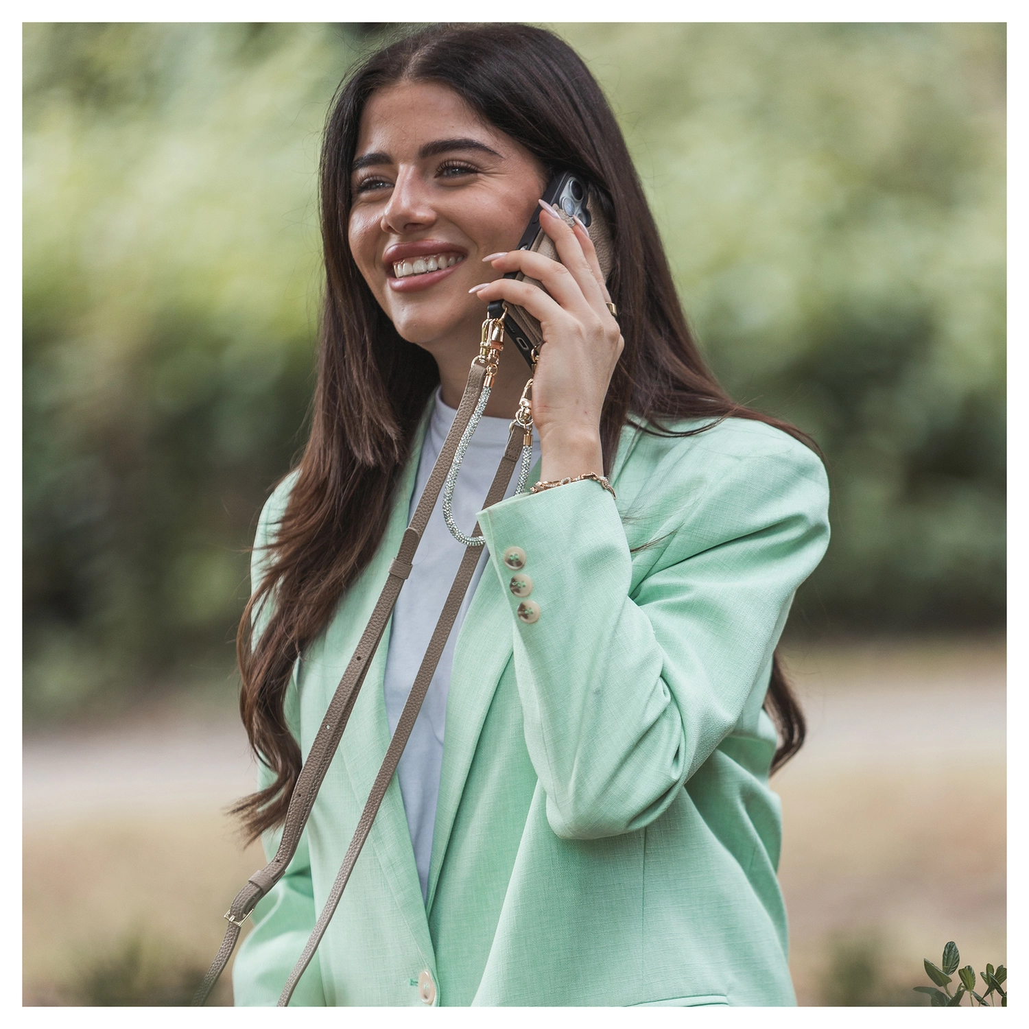 AVY Samsung Galaxy S25 / S24 - Essential Kit - Beige - Long Leather afbeelding 3