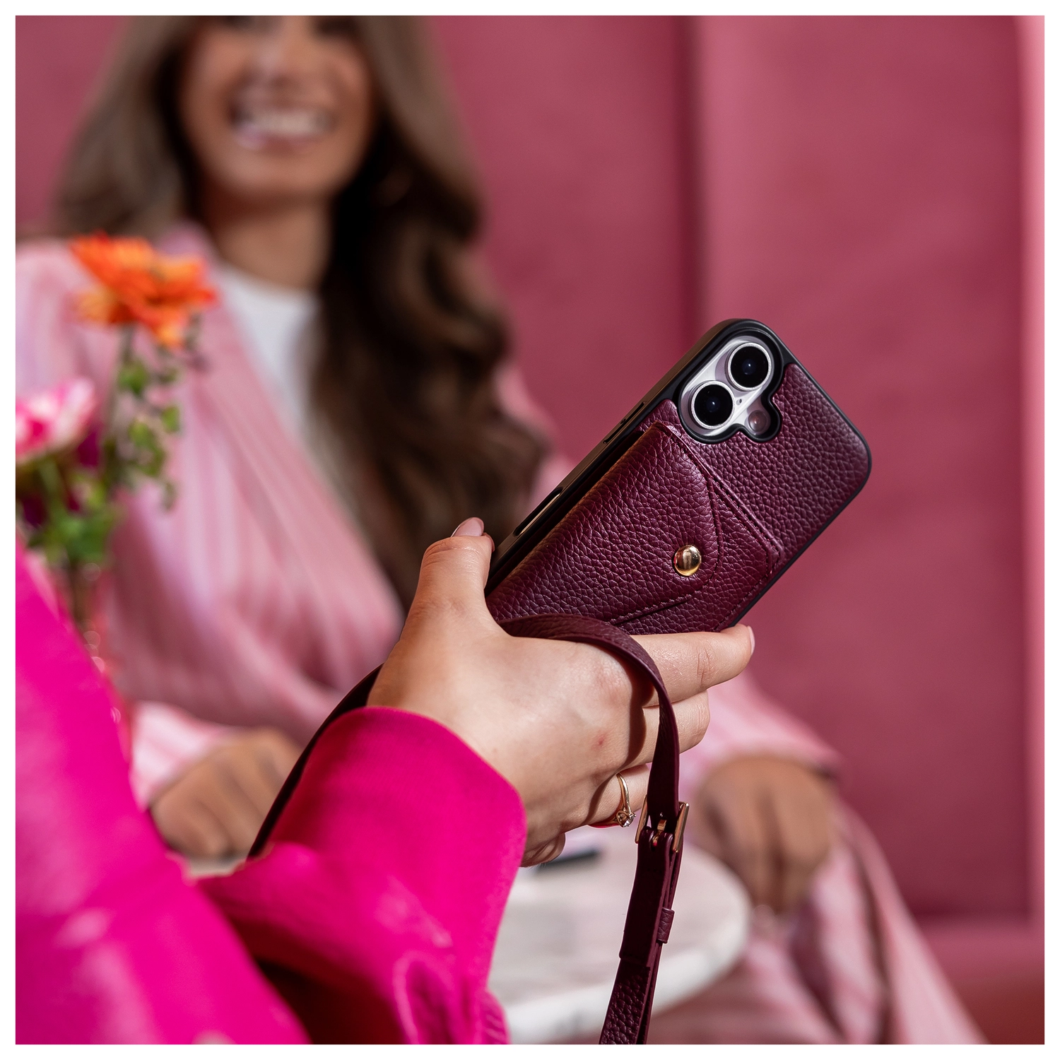 AVY Apple iPhone 15 Pro Max - Styled Kit - Burgundy - Leather Set afbeelding 4