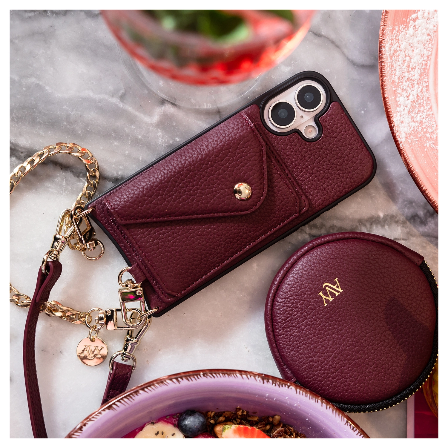 AVY Apple iPhone 14 / 13 - Luxury Kit - Burgundy - Long Leather afbeelding 2