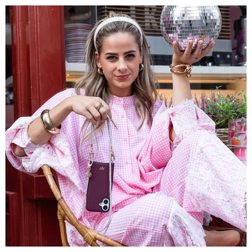 AVY Apple iPhone 16 - Luxury Kit - Burgundy - Leather Set afbeelding 4