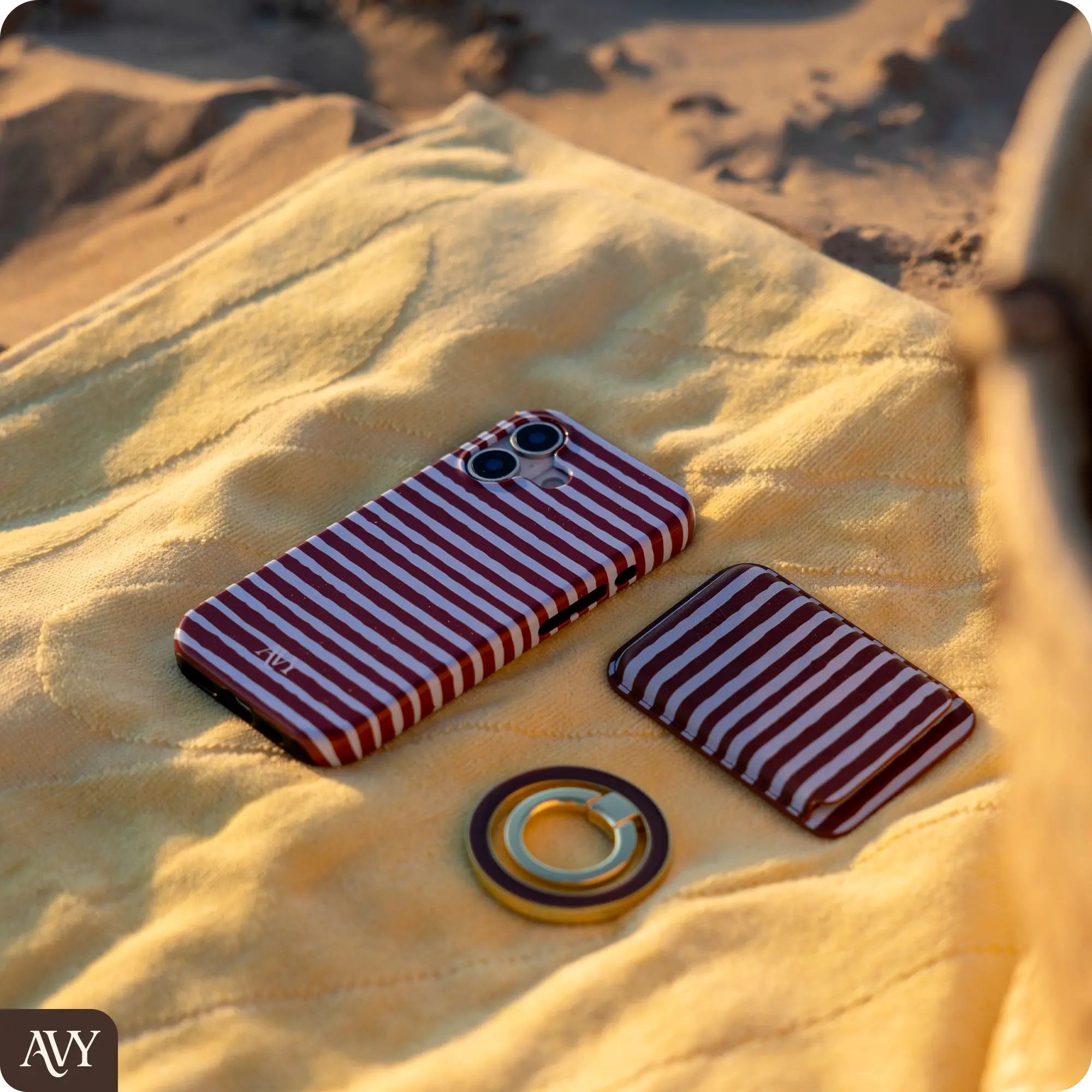 AVY Magnetische Wallet MagSafe Kaarthouder / Pasjeshouder Ocean Latte afbeelding 2