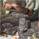 AVY Apple iPhone 18 Pro Hoesje MagSafe Back Cover Serengeti Zebra afbeelding 2