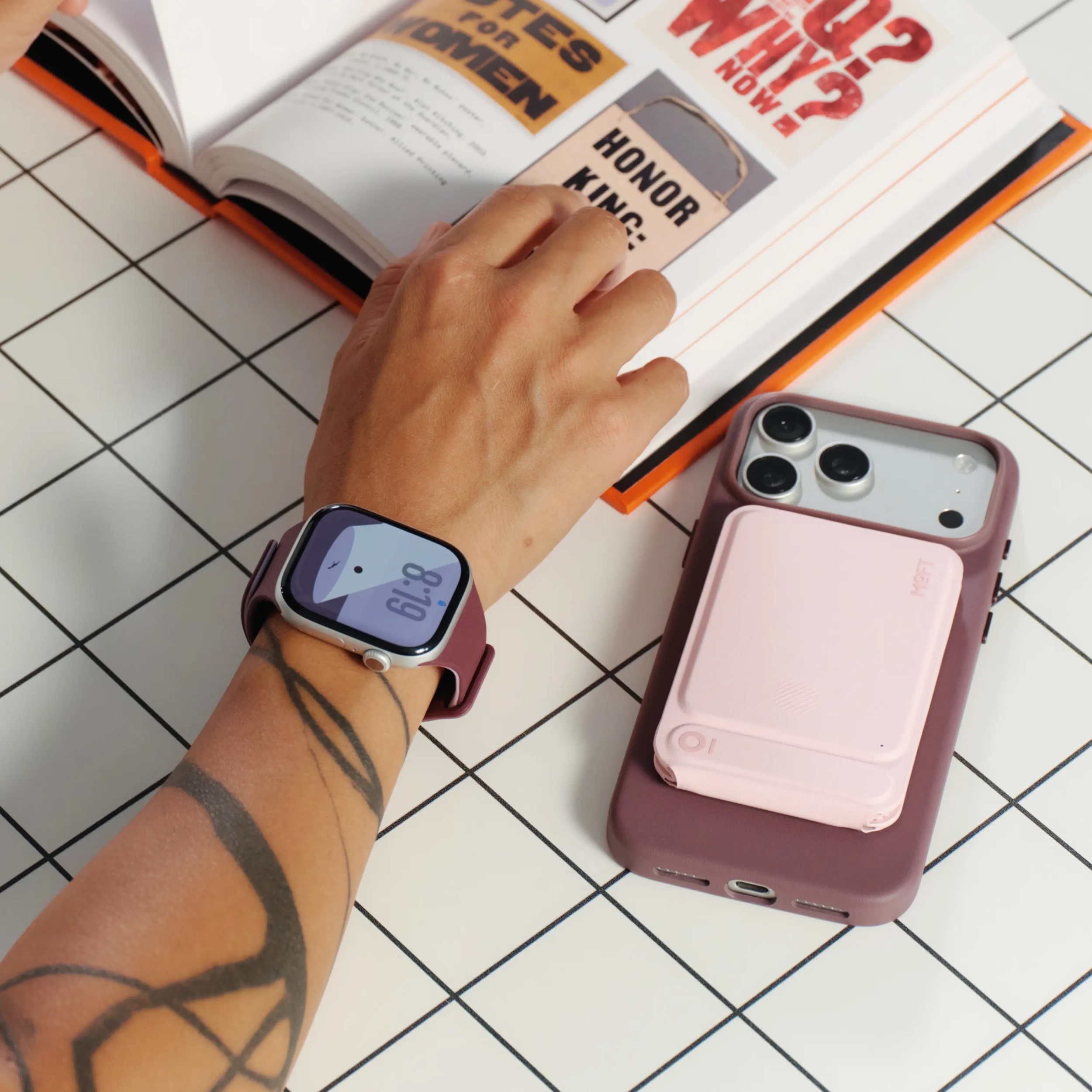 MOFT Snap Duo Watch Band Active Apple Watch Silicone 46MM Blackberry Peony afbeelding 6