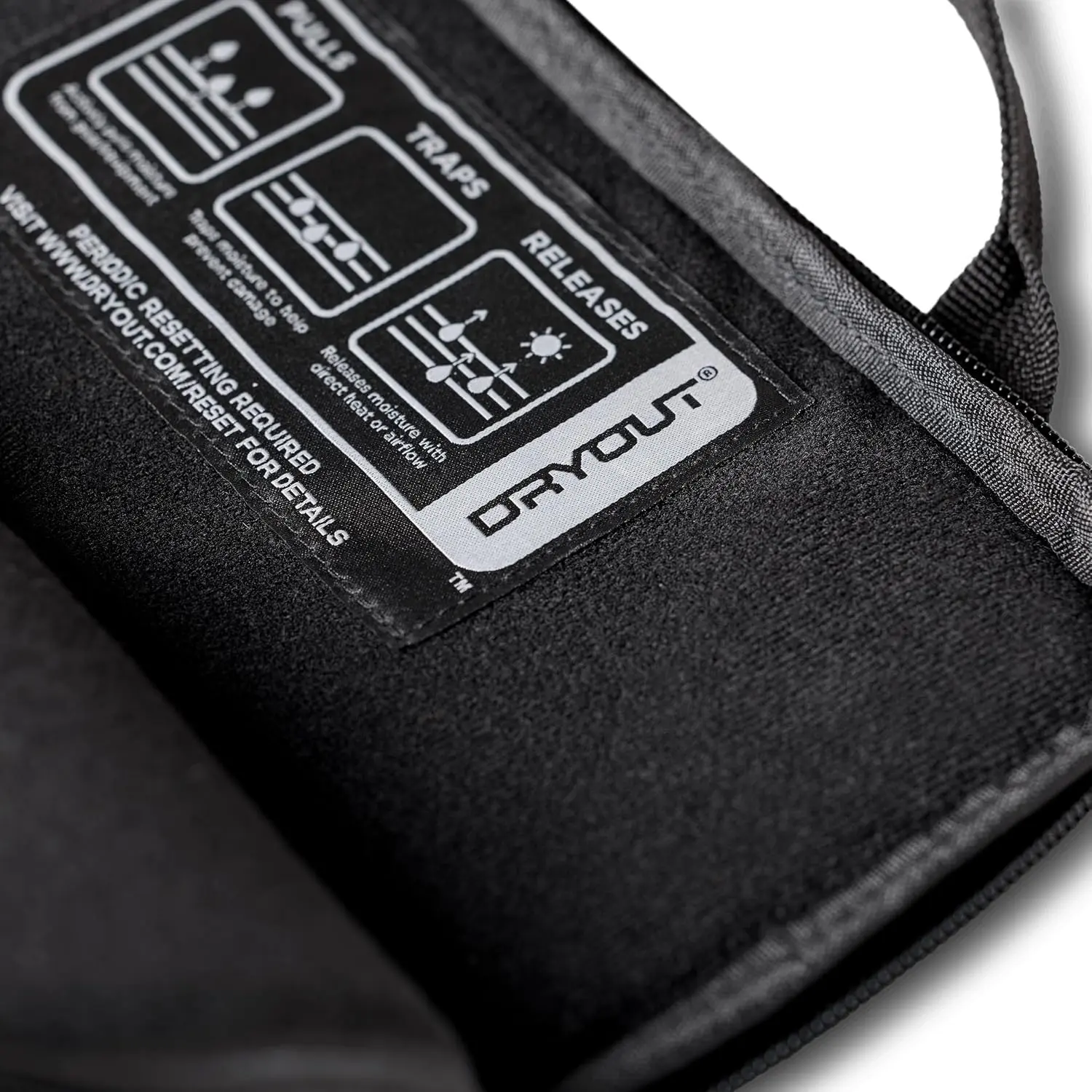UAG x DRYOUT Ultimate Laptop Sleeve 16 inch Zwart afbeelding 9