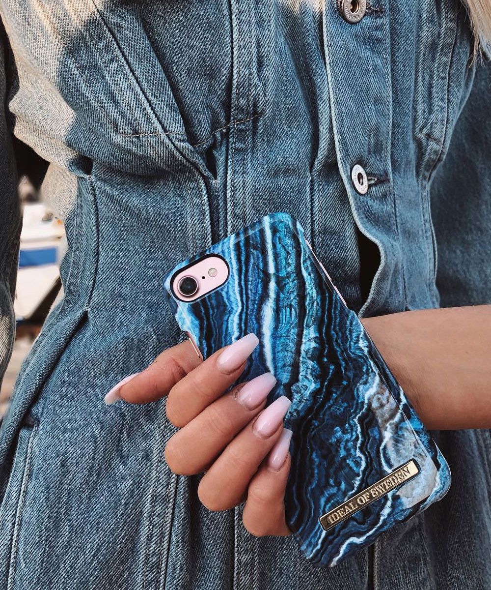 iDeal of Sweden Samsung Galaxy S10E Fashion Hoesje Indigo Swirl afbeelding 5