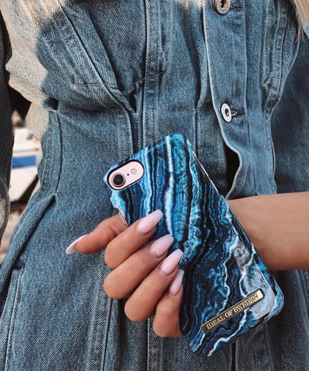 iDeal of Sweden Samsung Galaxy S10E Fashion Hoesje Indigo Swirl afbeelding 5