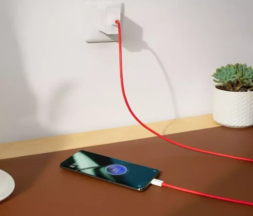 Originele OnePlus Dash USB-A naar USB-C kabel 1 Meter Rood/Wit afbeelding 3