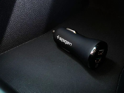 Spigen Quick Charge Autolader Zwart afbeelding 7