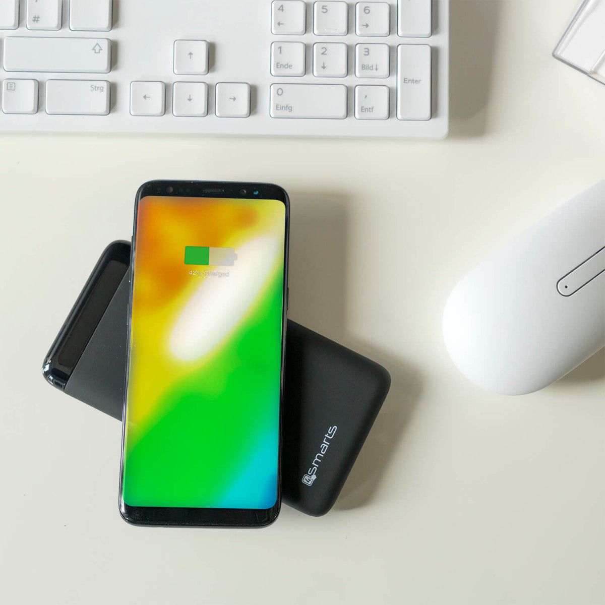 4smarts VoltHub Draadloos Laden Powerbank met Display 10.000 mAh Zwart afbeelding 4