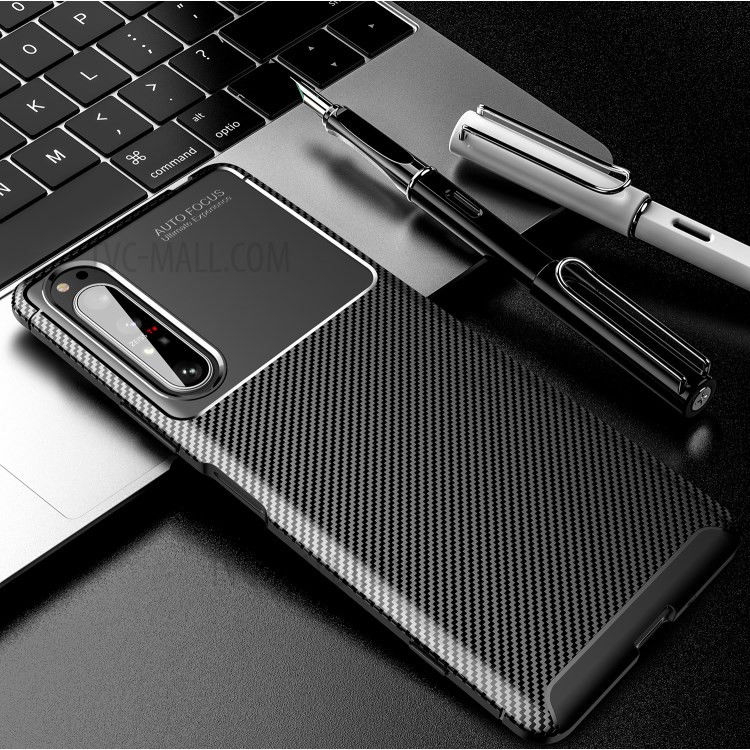 Sony Xperia 1 II Hoesje Siliconen Carbon TPU Back Cover Zwart afbeelding 2