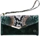 Mobilize Velvet Clutch Apple iPhone 12 / 12 Pro Hoesje Green Snake afbeelding 2